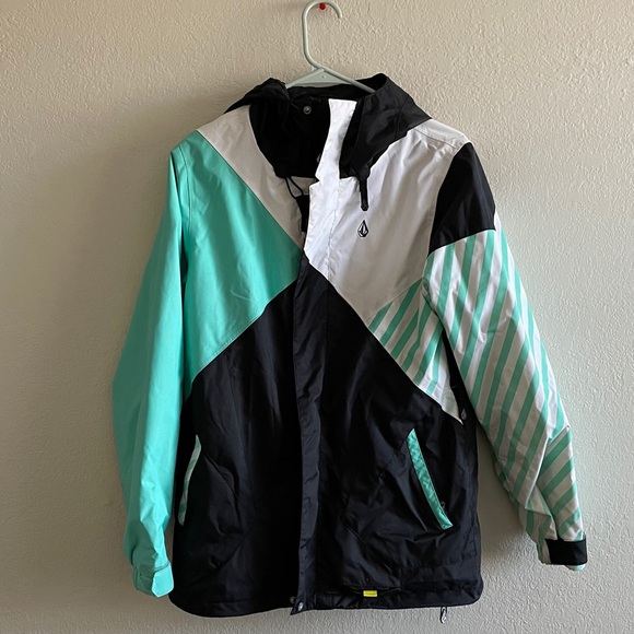 Volcom Snow Jacket - Picture 1 of 6